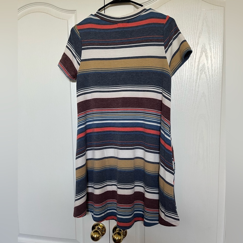 Stylish Striped women dress - Picture 2 of 3